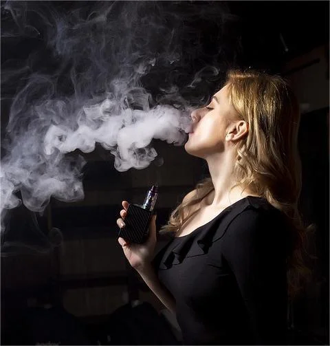 woman-3252560_960_720